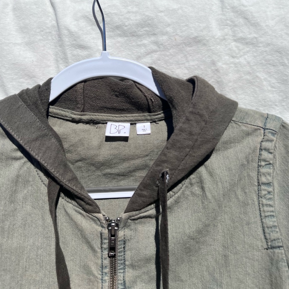 Cargo zip up jacket - Picture 2 of 4